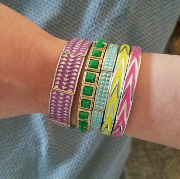 Bracelets - Picture 2 of 4